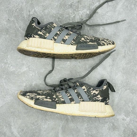 Adidas Foot Locker x NMD_R1 'Grey Four' Sneakers Size 6.5 - Picture 8 of 11